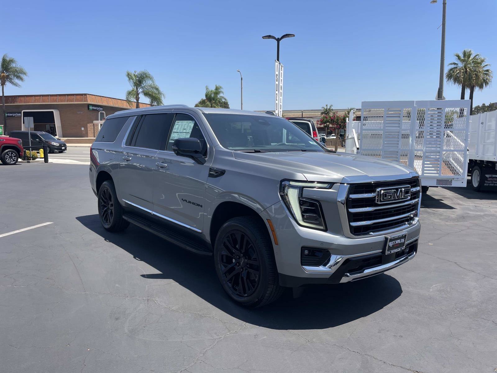 New 2026 Sterling Metallic GMC Elevation image 3