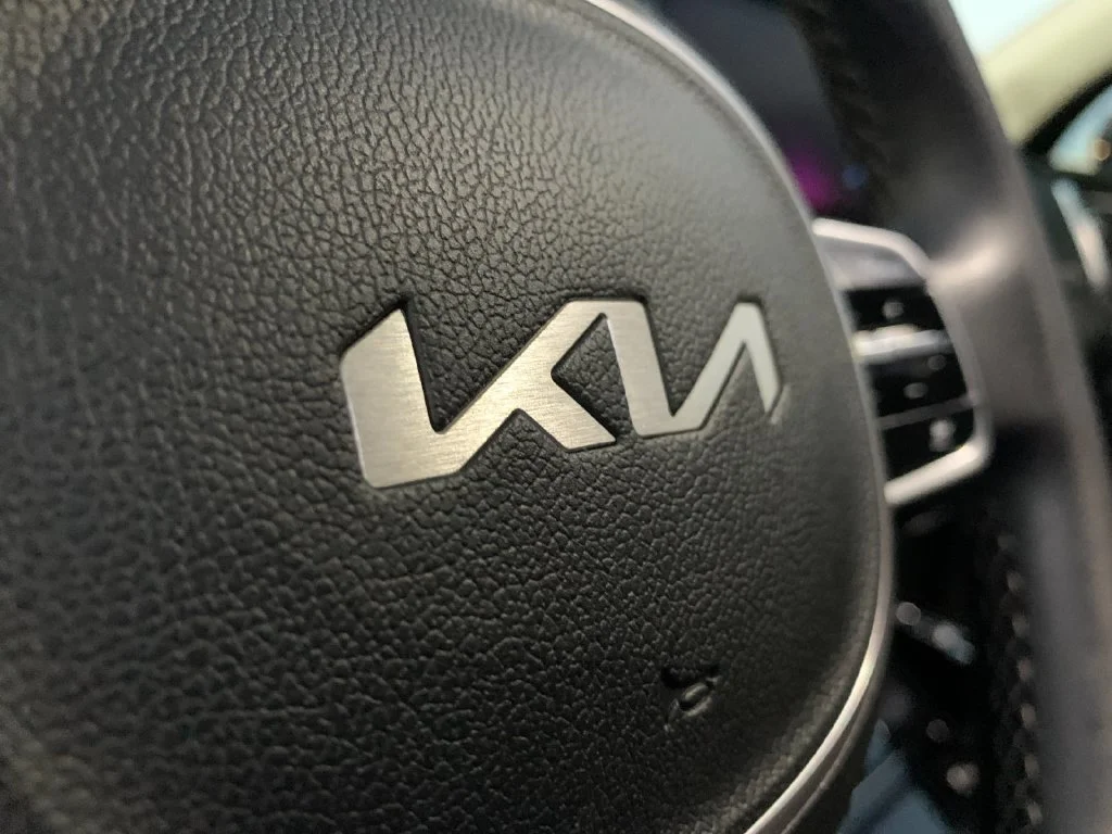 Used 2022 Silver Kia SX image 36