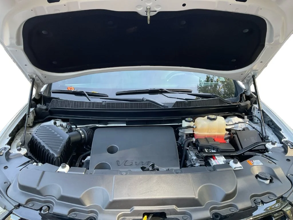 Used 2022 Beige Chevrolet Premier image 14