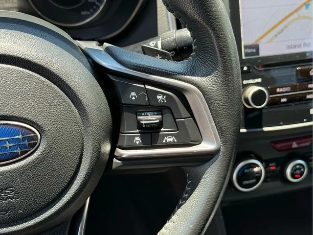 Used 2018 Blue Subaru 2.0i Limited image 21