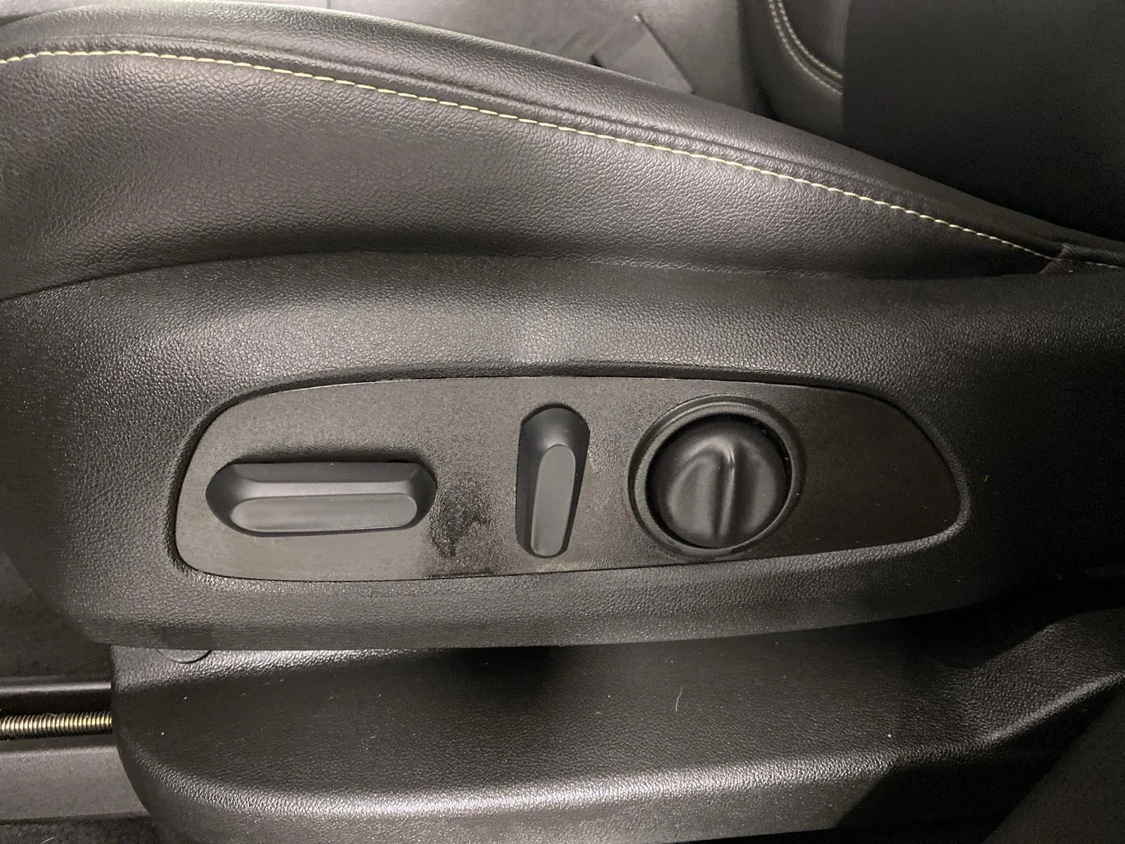 Used 2023 Northsky Blue Metallic Chevrolet LT Leather image 25