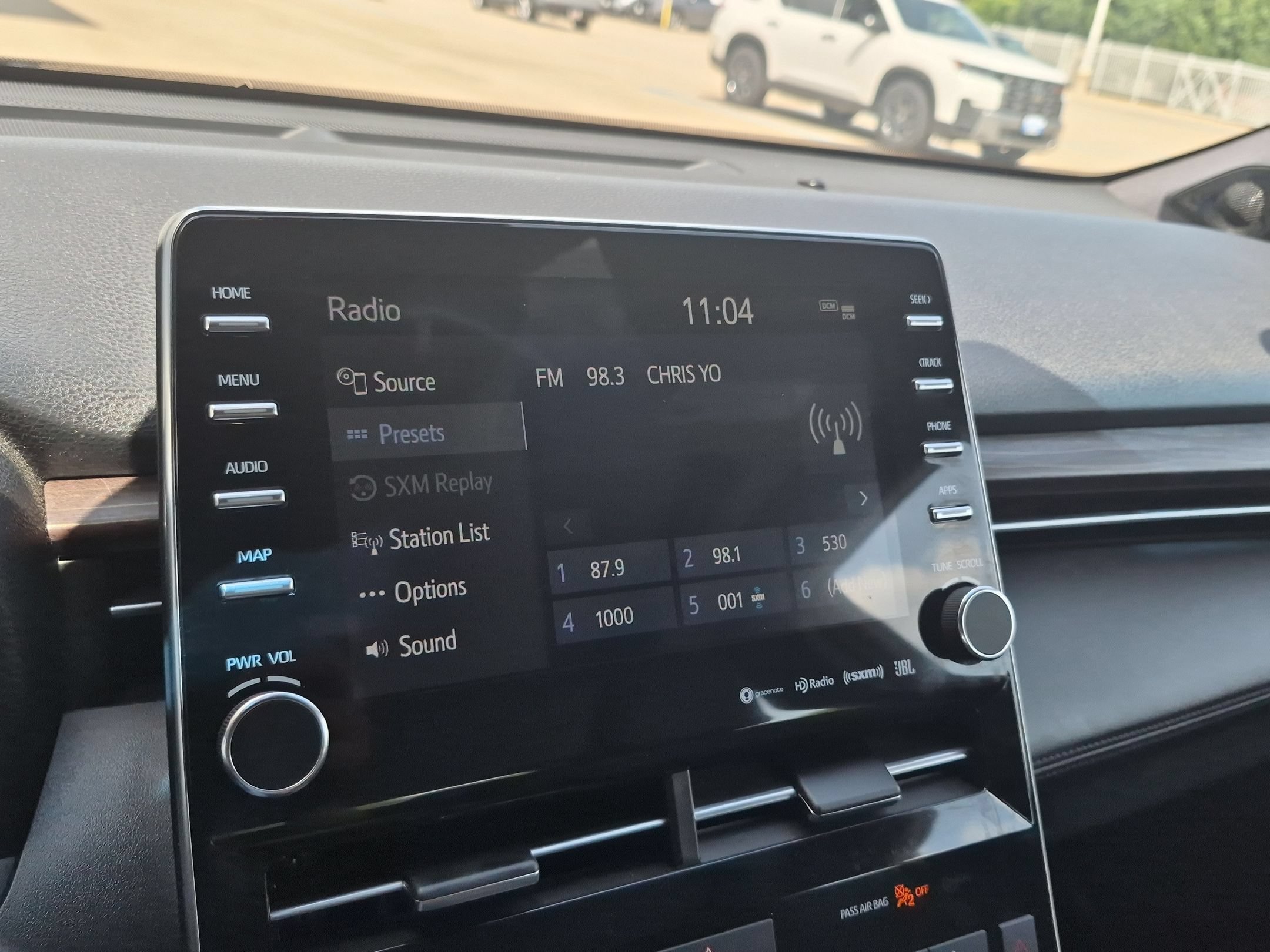 Used 2019 Midnight Black Metallic Toyota XLE image 18