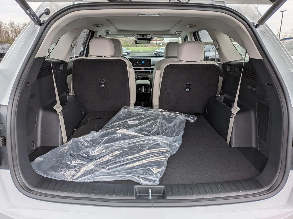 New 2026 White Pearl Kia X-Line SX image 20