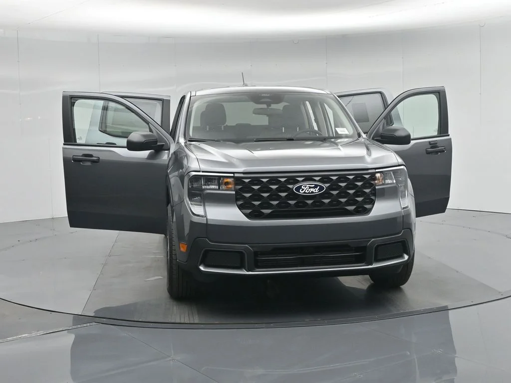 New 2026 Carbonized Gray Metallic Ford XLT image 26