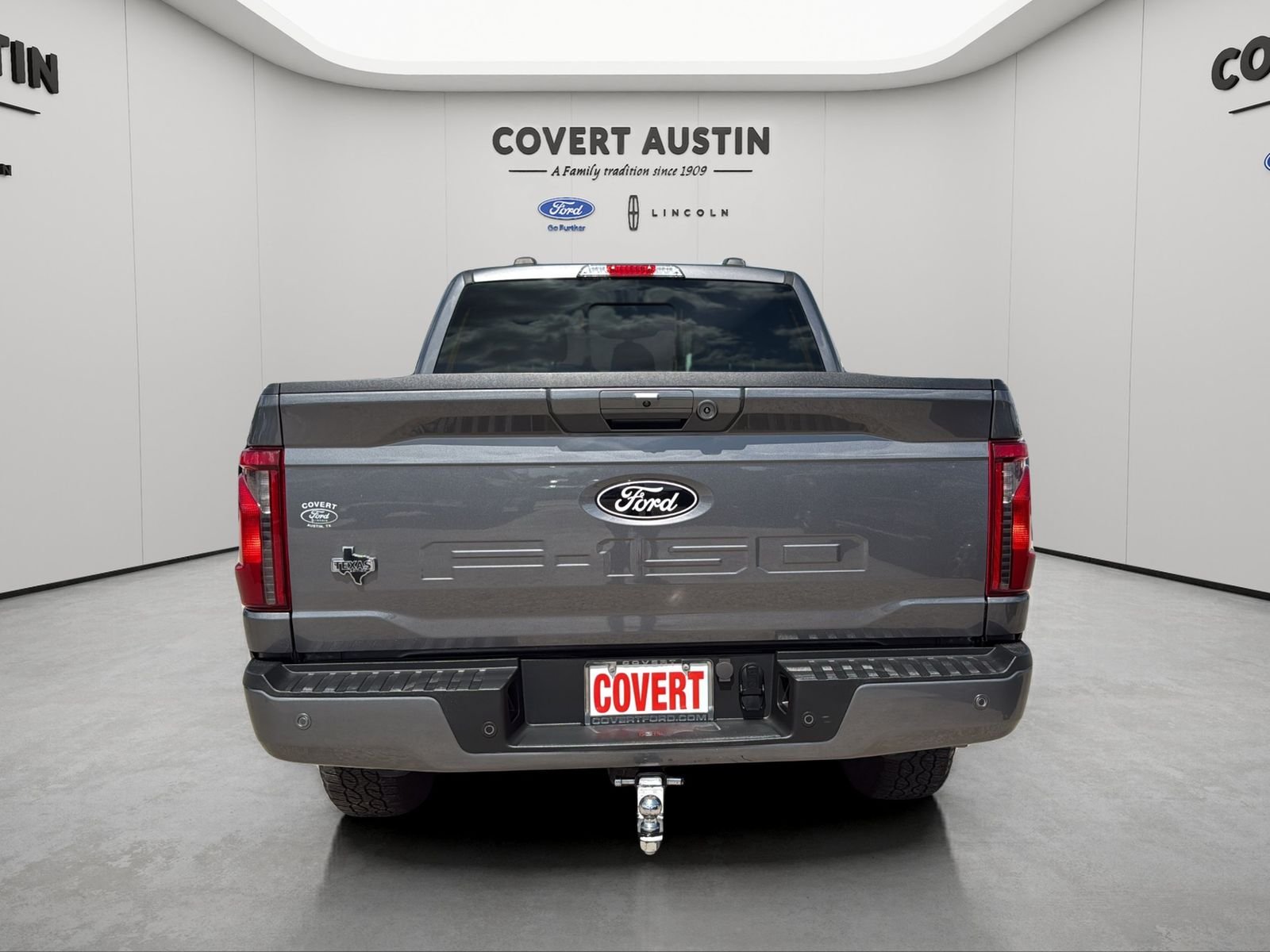 Used 2024 Gray Ford XLT image 4