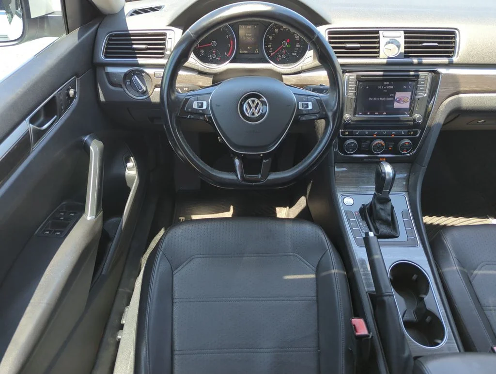Used 2017 White Volkswagen 1.8T SE image 14