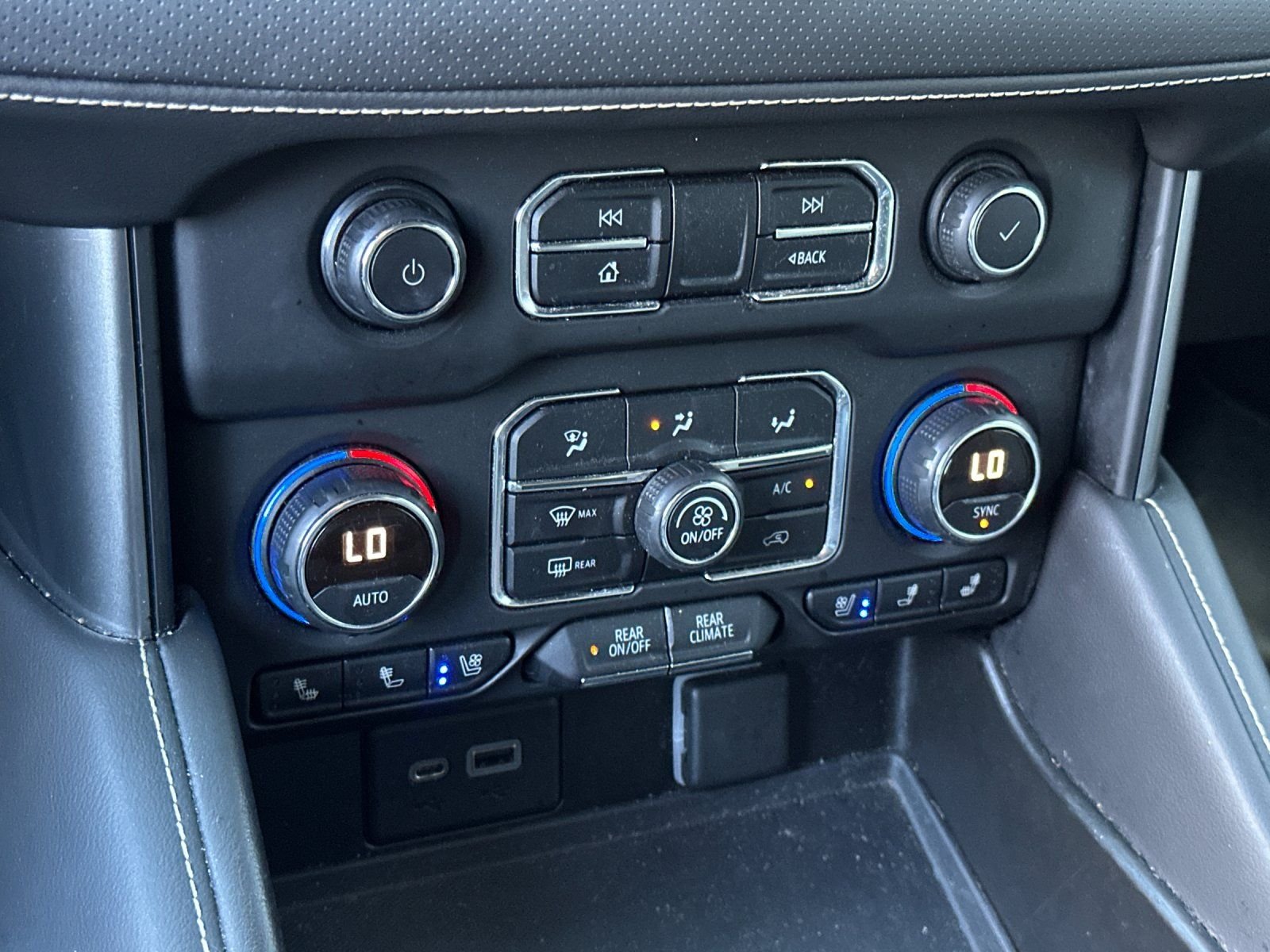 Used 2021 Shadow Gray Metallic Chevrolet Premier image 20