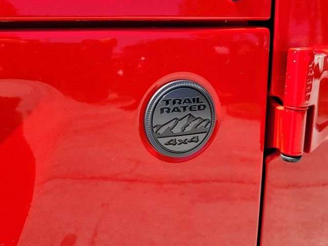 New 2025 Firecracker Red Clear-Coat Exterior Paint Jeep Sport S image 10