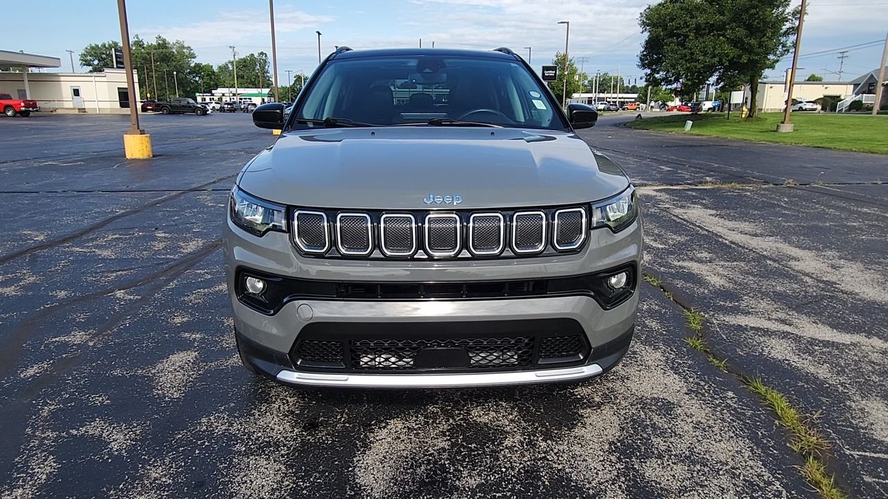 Used 2022 Sting-Gray Clearcoat Jeep Limited image 3