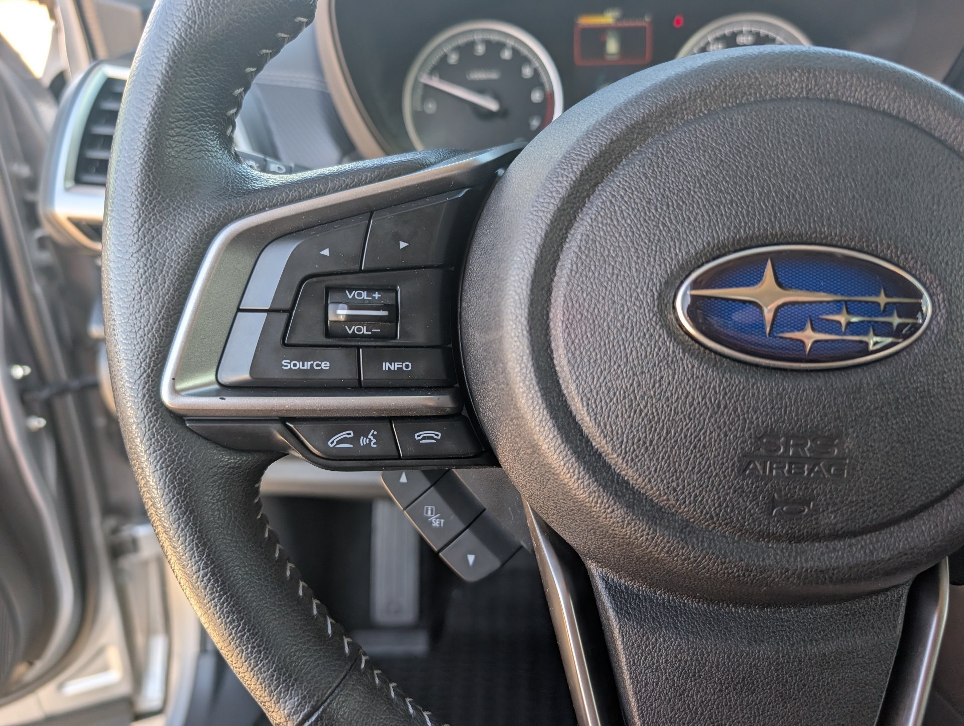 Used 2019 Silver Subaru Limited image 13