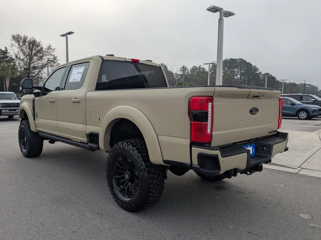 2026 Ford F-250 Super Duty XLT - Photo 6