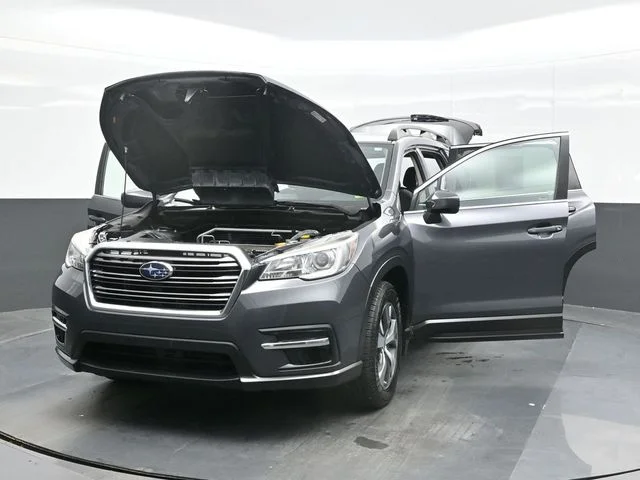 Used 2020 Gray Subaru Premium image 30
