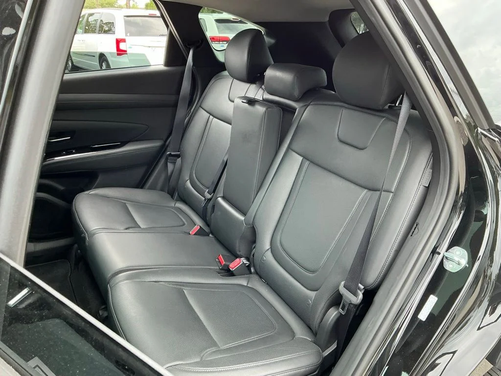 Used 2025 Black Hyundai Limited image 42