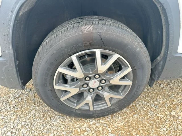 Used 2023 White GMC SLE image 48