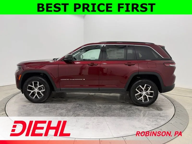 New 2026 Velvet Red Pearl-Coat Exterior Paint Jeep Limited image 4