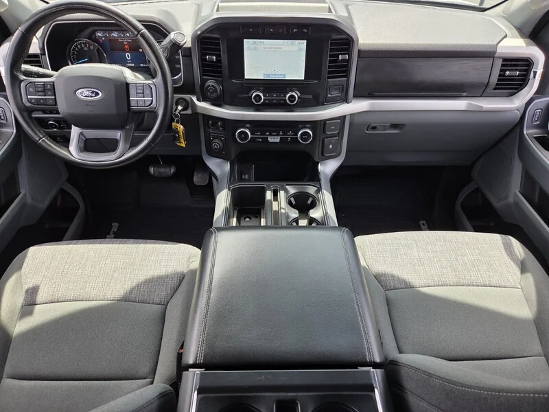 Used 2023 WHITE FORD XLT 4WD SUPERCREW 5.5