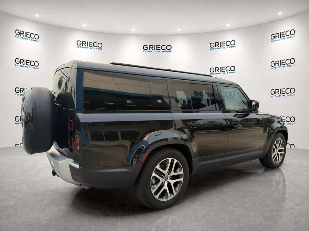 2023 Land Rover Defender SE - Photo 7