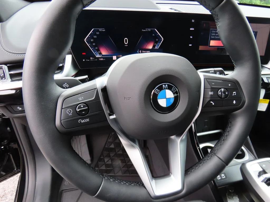 2025 BMW X1 28i - Photo 31