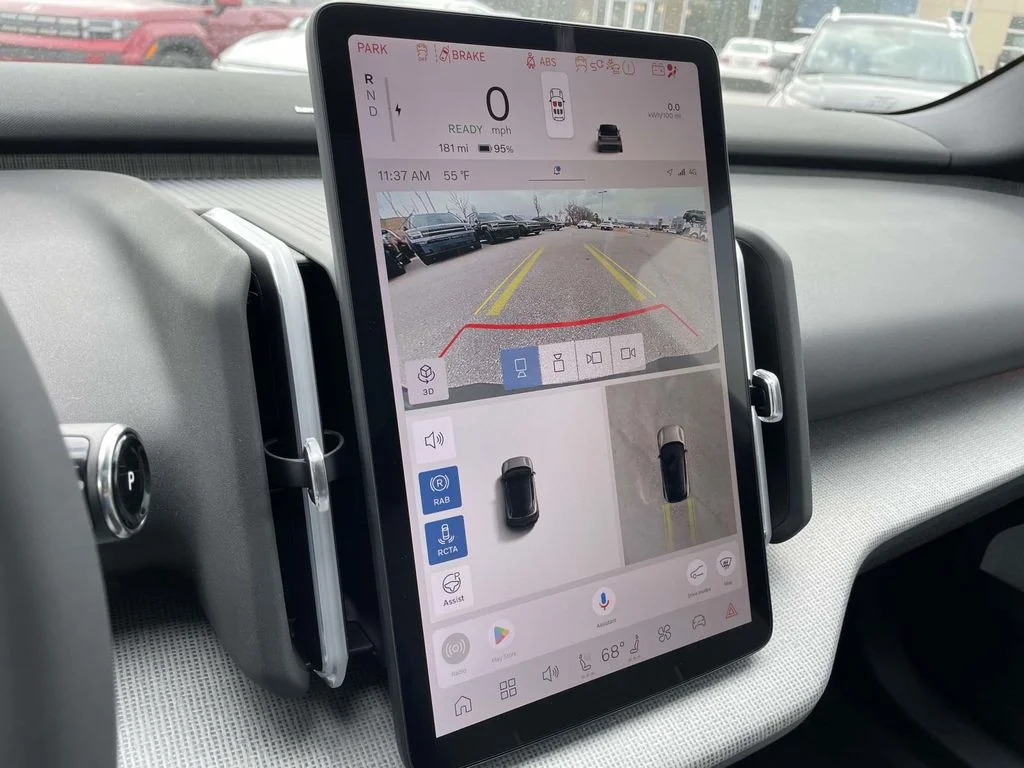 New 2025 Onyx Black Volvo Ultra image 15