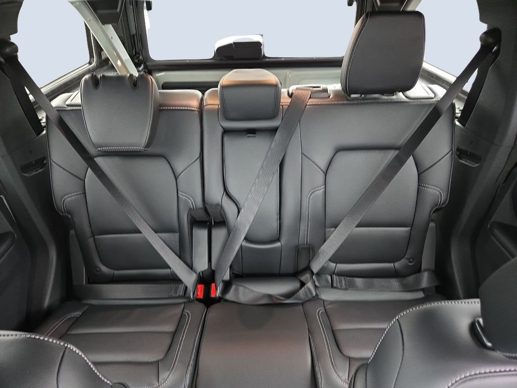 New 2026 Avalanche Gray Ford Outer Banks® image 26