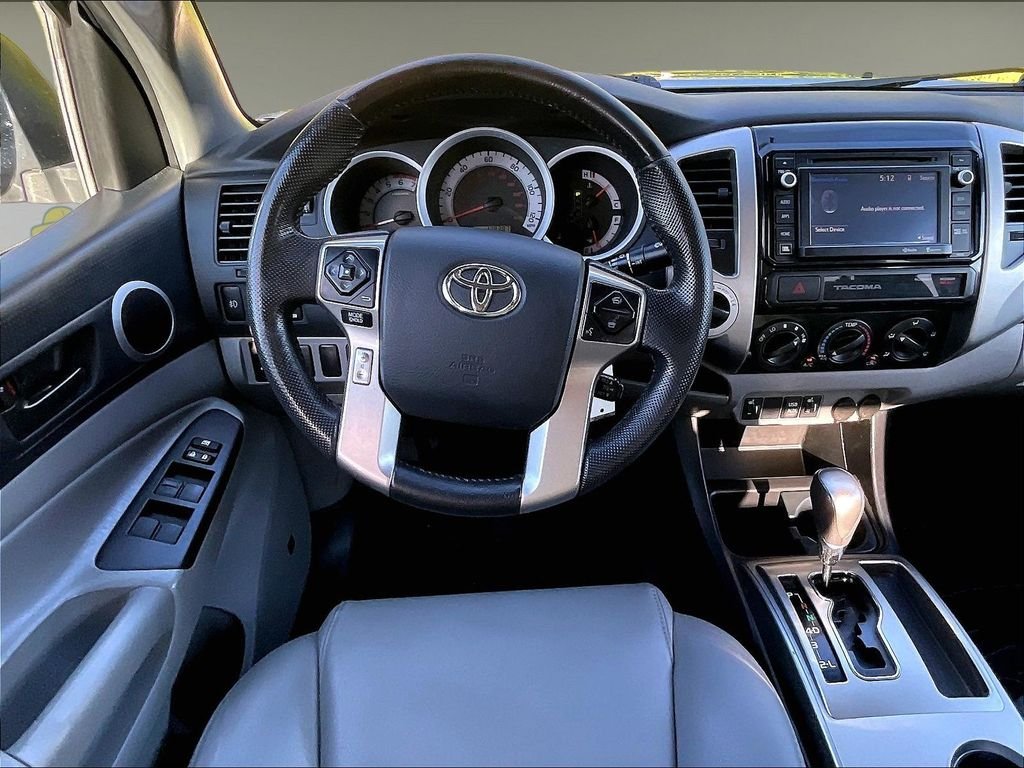 Used 2015 Silver Toyota Base image 17