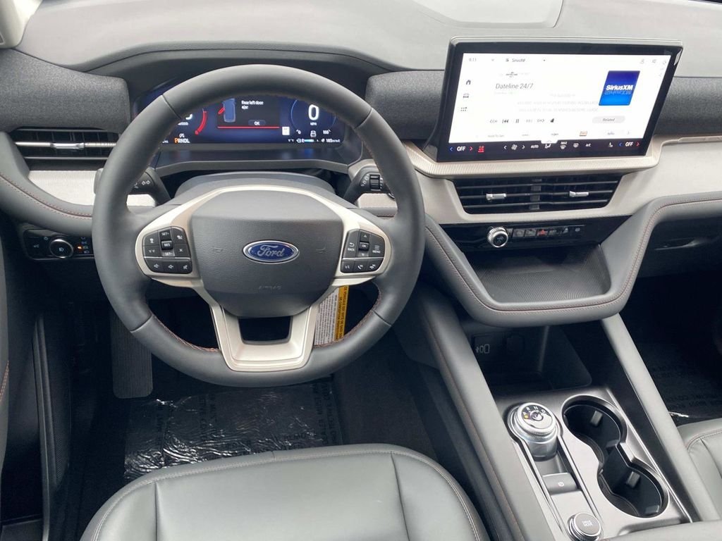 New 2026 Space White Metallic Ford Active image 10