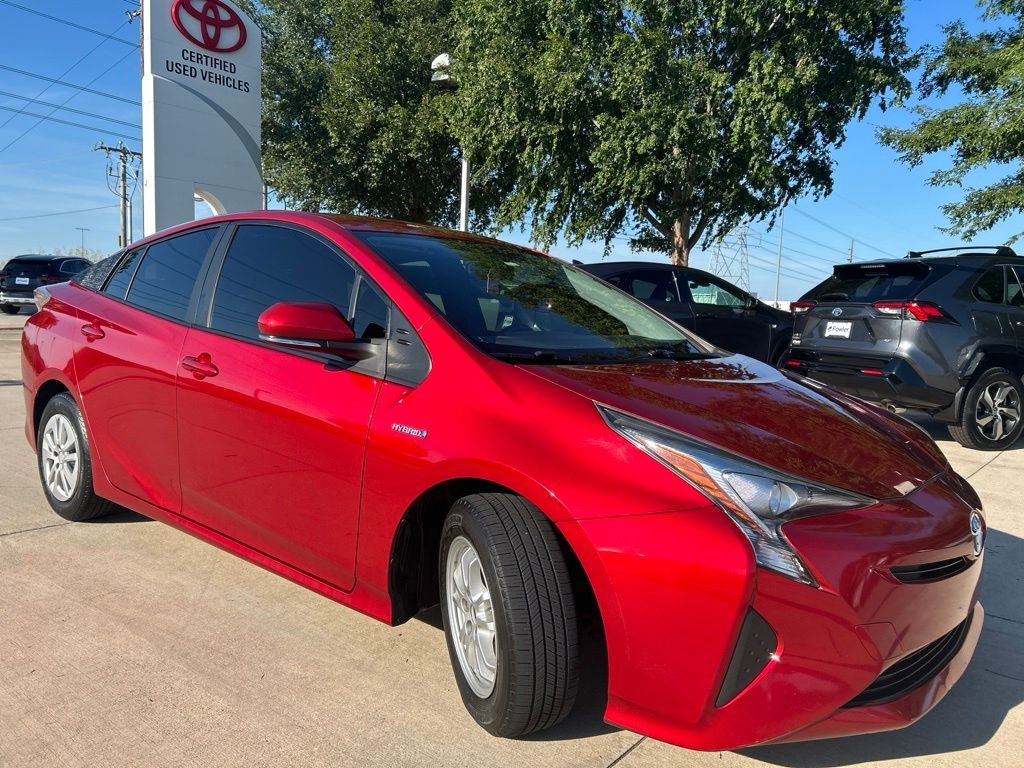 Used 2016 Red Toyota Two image 3