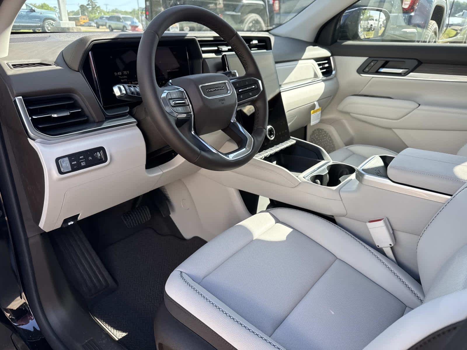 2026 GMC Terrain Denali - Photo 10