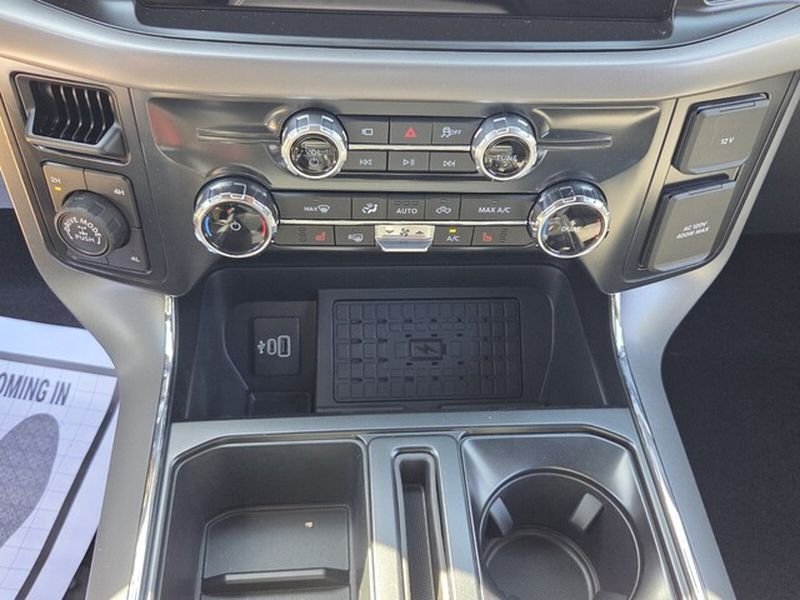 New 2026 Carbonized Gray Metallic Ford XLT image 19
