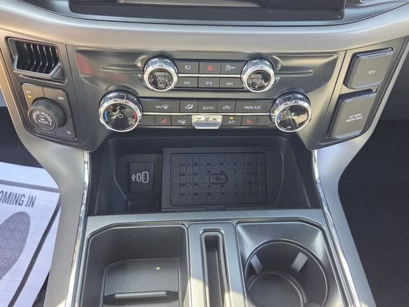 New 2026 Carbonized Gray Metallic Ford XLT image 19
