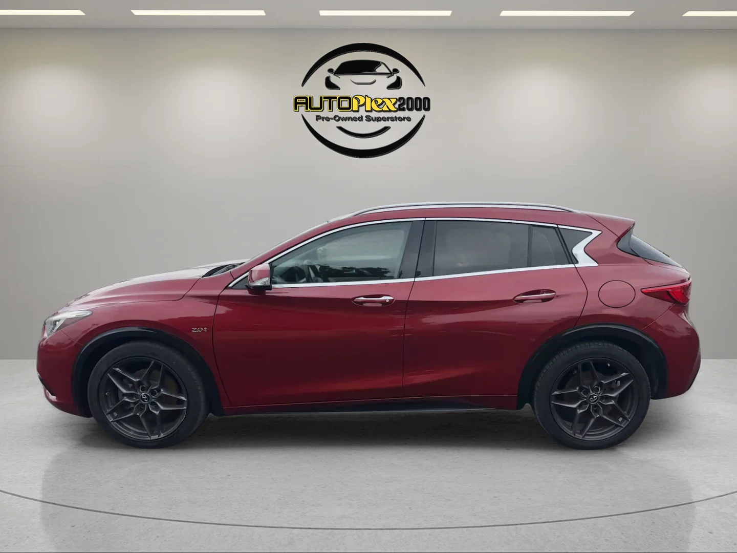 Used 2018 Red INFINITI Premium image 4