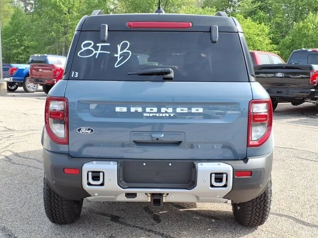 New 2026 Azure Gray Metallic Tri-Coat Ford Outer Banks image 25