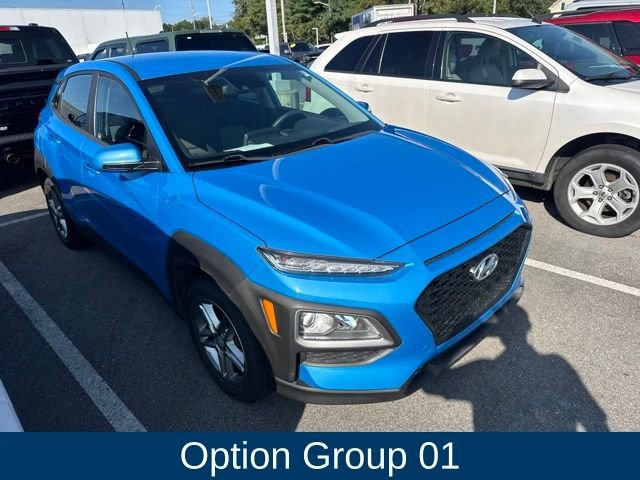 Used 2019 Blue Hyundai SE image 3