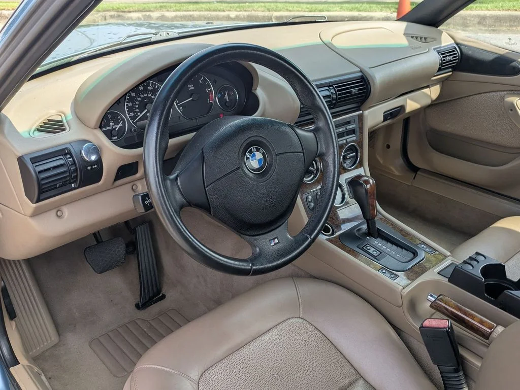 Used 2000 Blue BMW 2.3 image 18