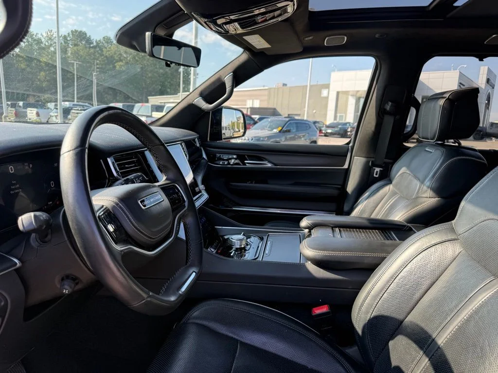 Used 2024 Black Jeep Series II image 4