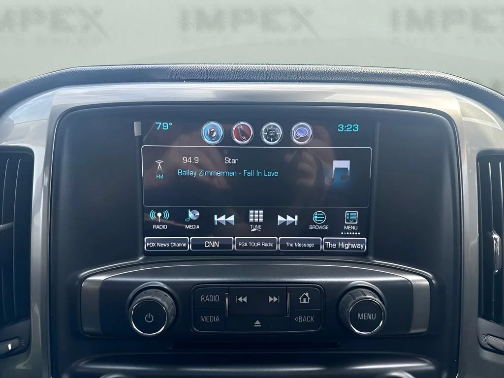Used 2018 SUMMIT WHITE Chevrolet LTZ image 19