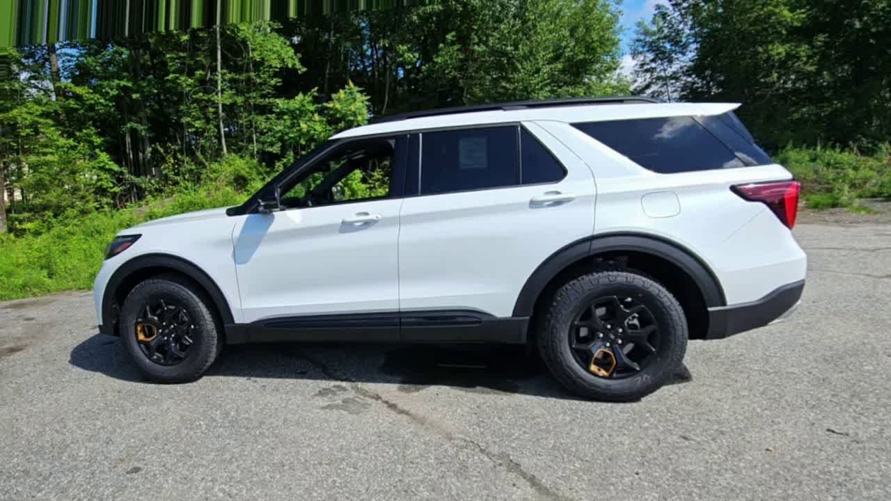 New 2026 Star White Metallic Tri-Coat Ford Tremor® image 5