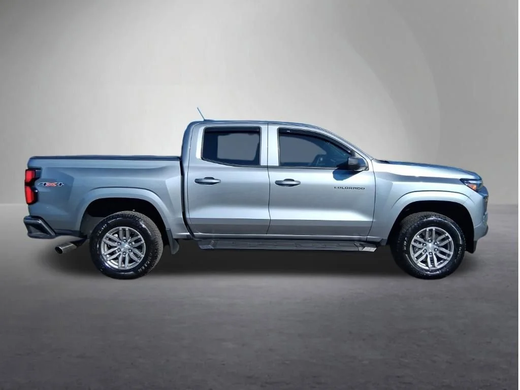 Used 2025 Chevrolet Colorado LT with VIN 1GCPTCEK5S1193728 for sale in Red Wing, Minnesota