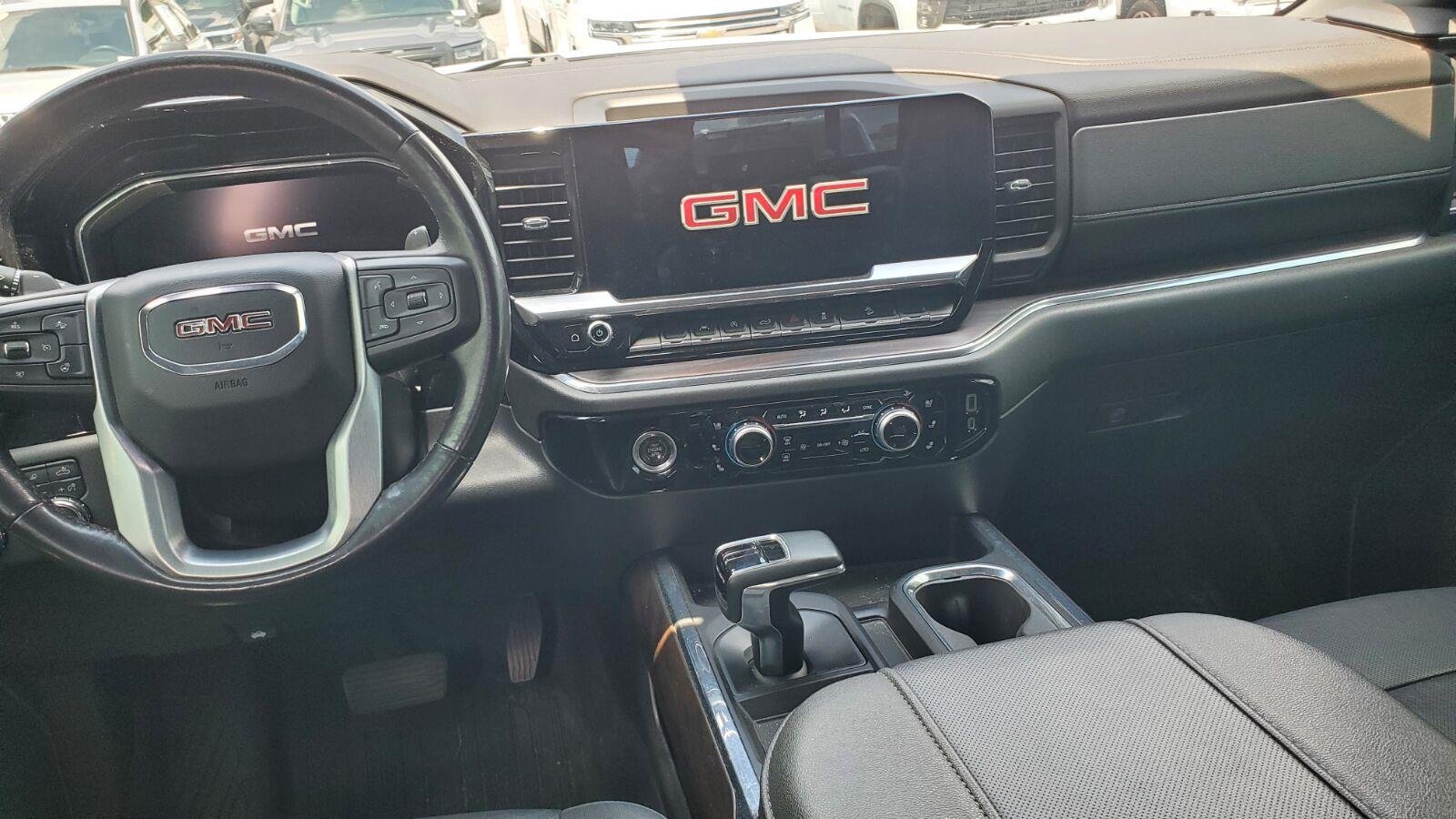 Used 2023 White Frost Tricoat GMC SLT image 7