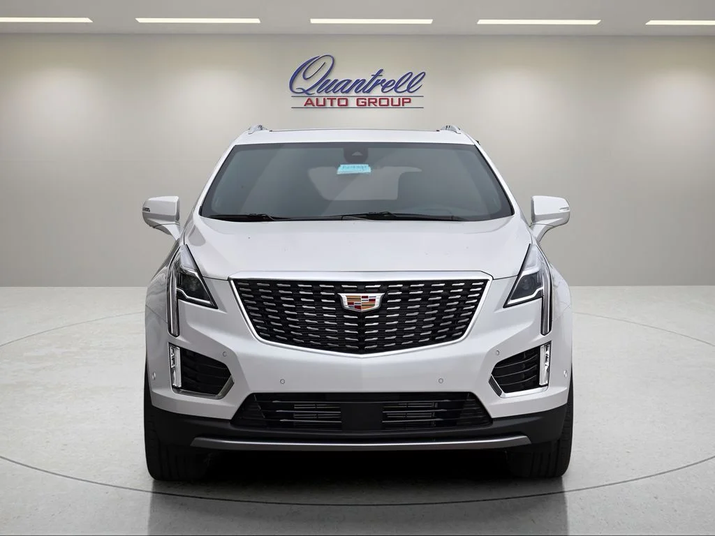 Used 2026 CRYSTAL WHITE TRICOAT Cadillac FWD Premium Luxury image 8