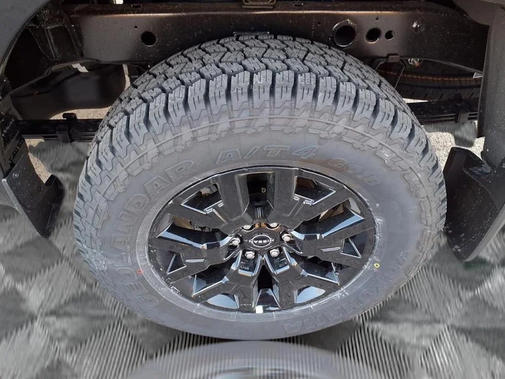 2026 Nissan Frontier SV - Photo 17
