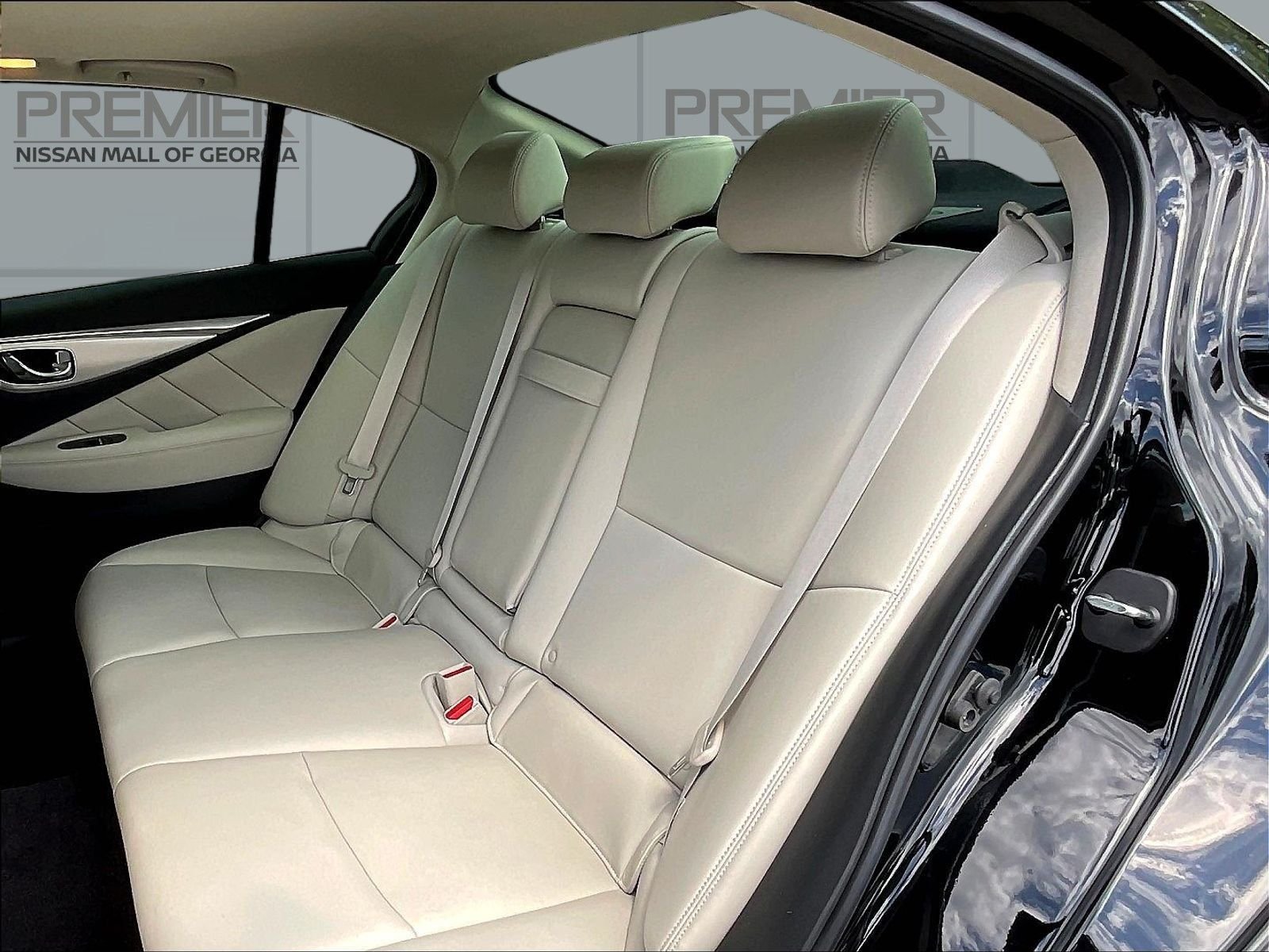 Used 2021 Black INFINITI 3.0t LUXE image 24