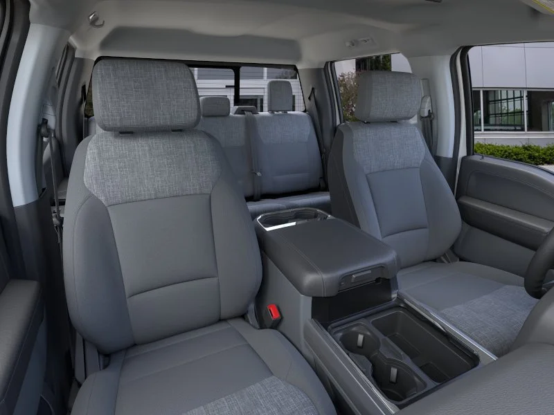 New 2026 Oxford White Ford XLT image 32