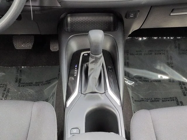Certified Used 2025  Toyota LE image 18
