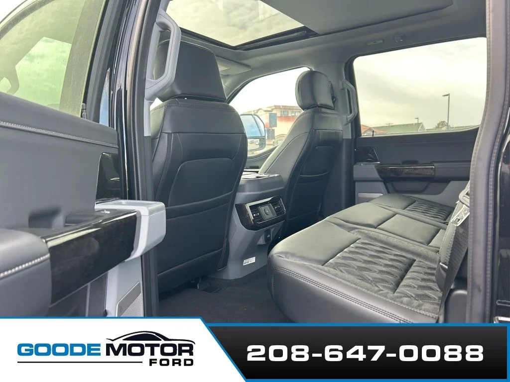 2025 Ford F-250 Super Duty XLT - Photo 14
