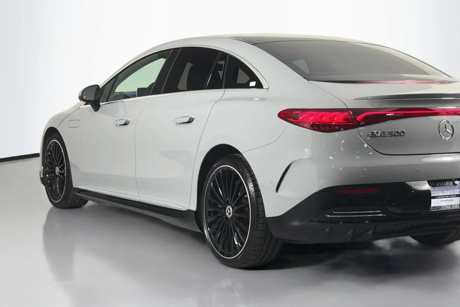 Used 2023 MANUFAKTUR Alpine Grey Mercedes-Benz 500 image 15