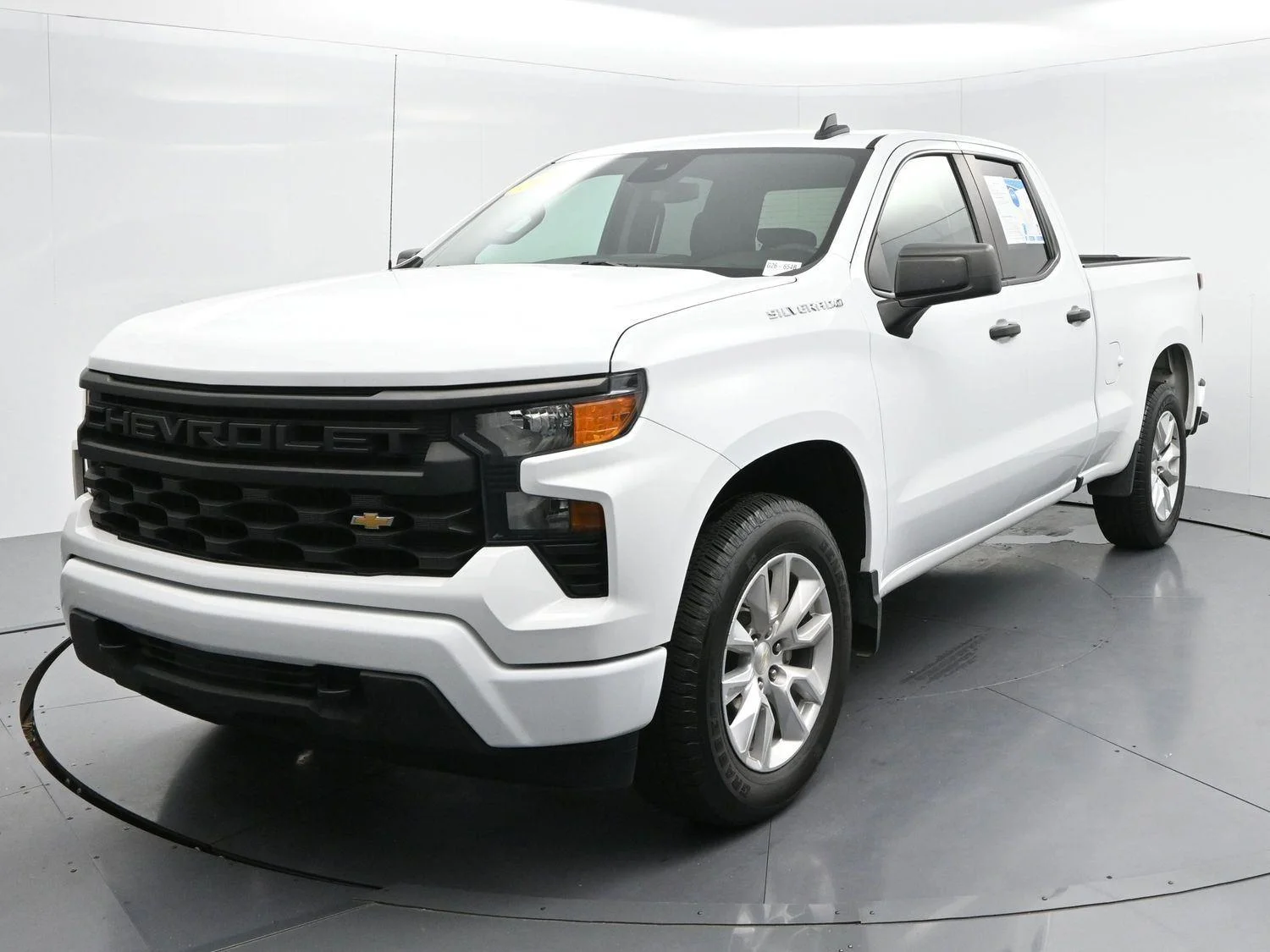 Used 2023 Summit White Chevrolet Custom image 3