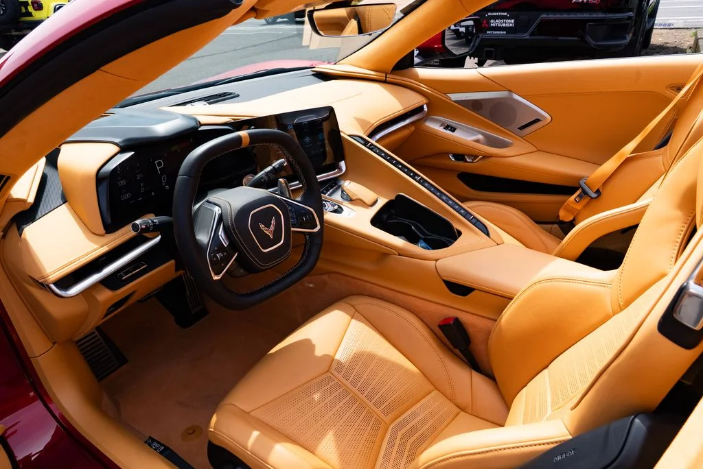 Used 2021 Red Chevrolet Stingray image 17