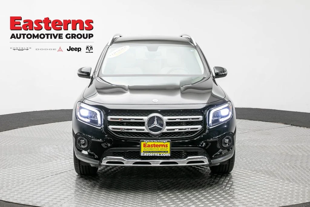 Used 2021 Black Mercedes-Benz GLB 250 image 2