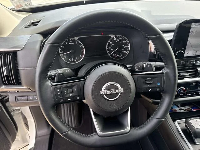 Used 2023 White Nissan SL image 36